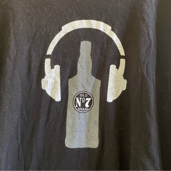 🔶 {4/$12} JACK DANIEL’S • Old No.7 Headphones Tee - Size XL - Picture 2 of 7